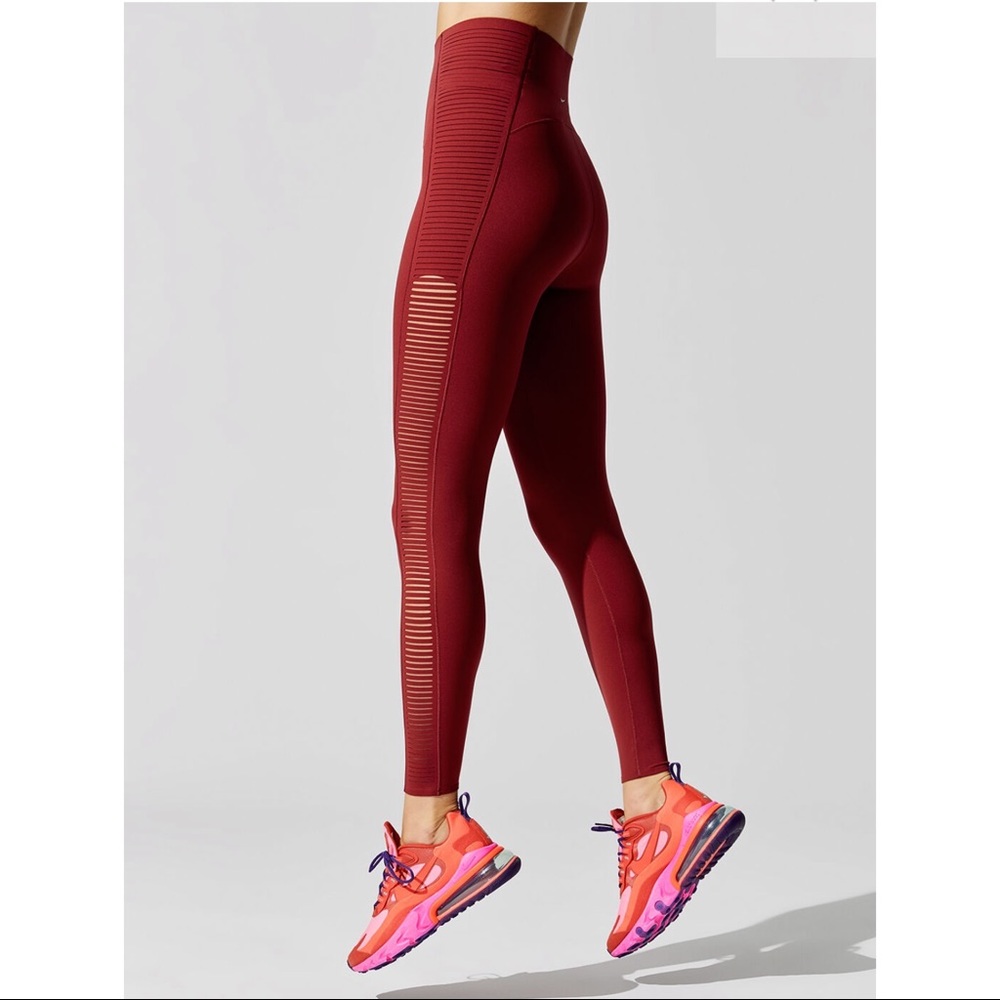 NWOT NIKE Boutique Fringe Training Tight, Size S